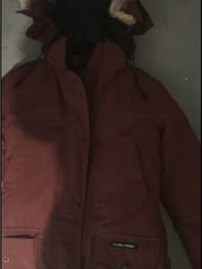 Women’s Canada Goose Insulated Hooded Jacket - Deep Burgundy